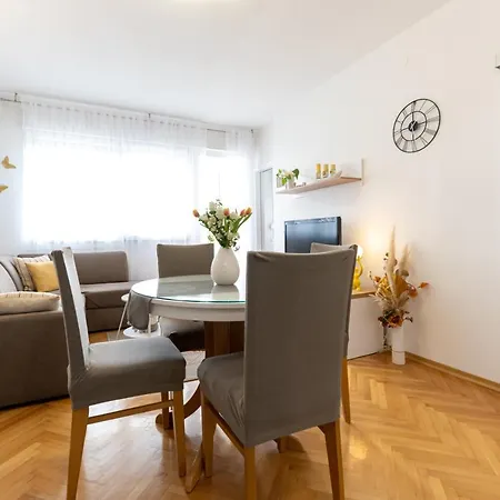 Apartman Plokite