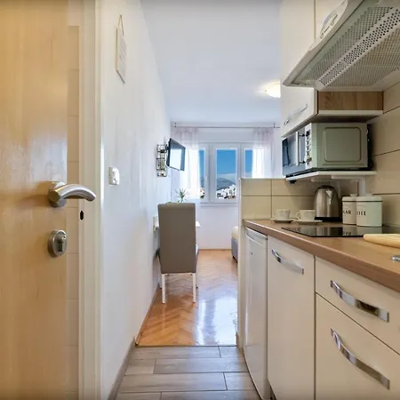 Plokite Apartment Split